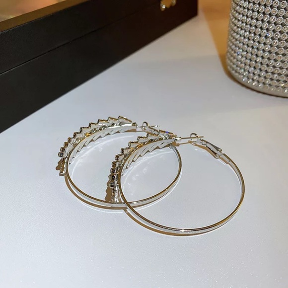 New 18k gold plated diamond luxury earrings - Picture 3 of 4